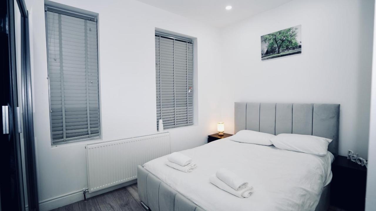 E2M Stays Lovely Apt Close To Ilford Station With Free Parking Exterior photo